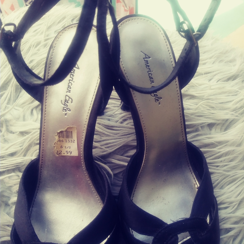 American eagle heels